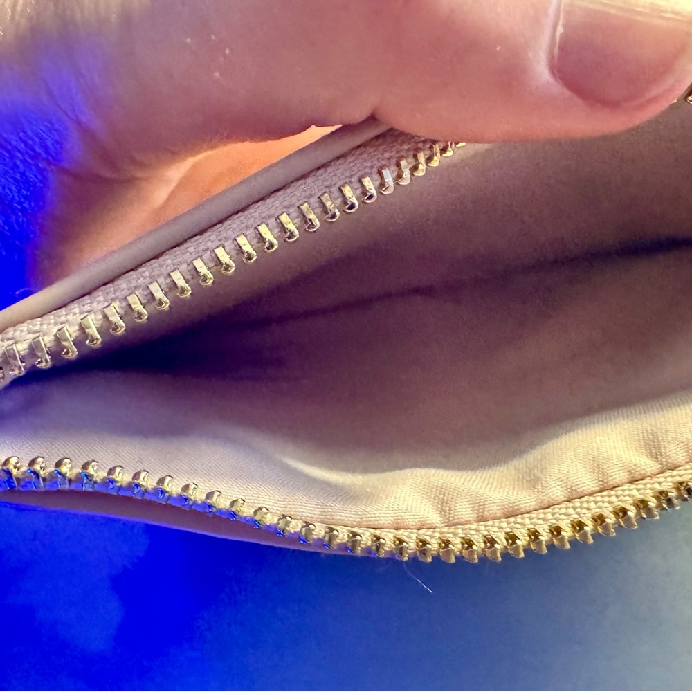 Chloé Perfumes Beige Pebbled Leather Studded Cosmetic Pouch - like new - Picture 10 of 12